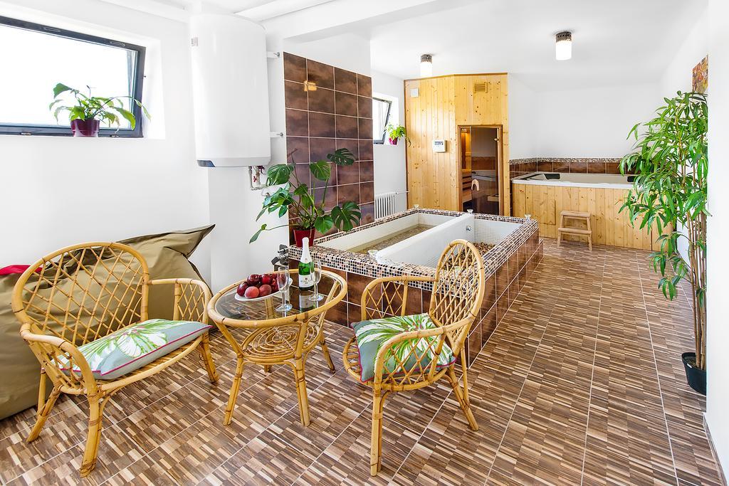 Holiday Park Vrchlabi - Lisci Farma Ngoại thất bức ảnh
