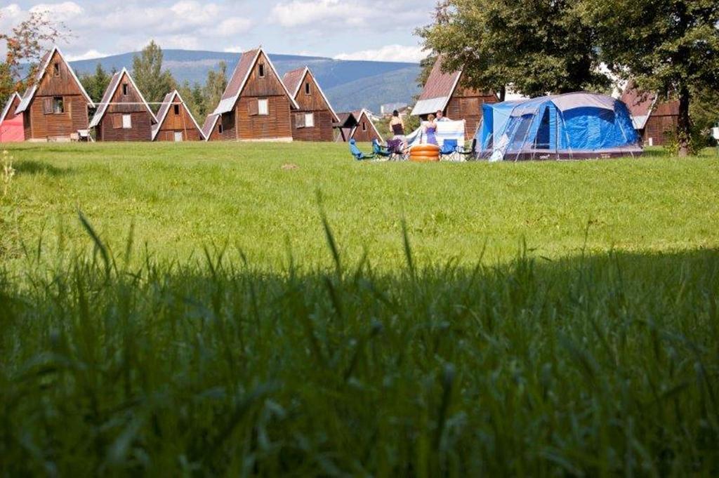 Holiday Park Vrchlabi - Lisci Farma Ngoại thất bức ảnh